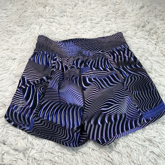 Lululemon Tracker Short V *SeaWheeze Fast Lane Purple Multi - Picture 4 of 7
